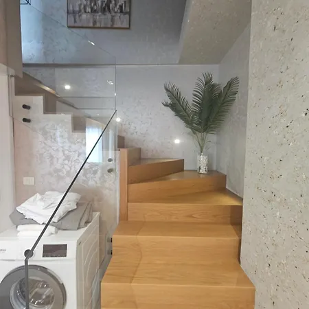 Apartment Luxury 2 *
